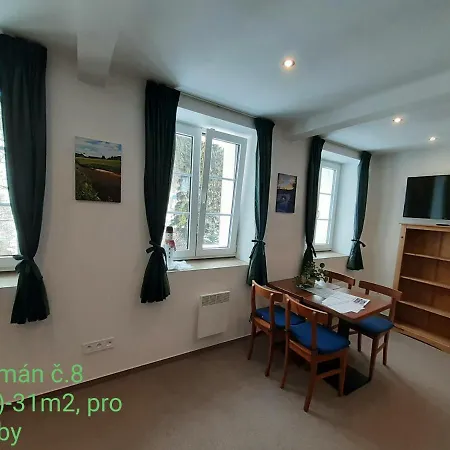 Pod Marianskymi Schody Apartment *