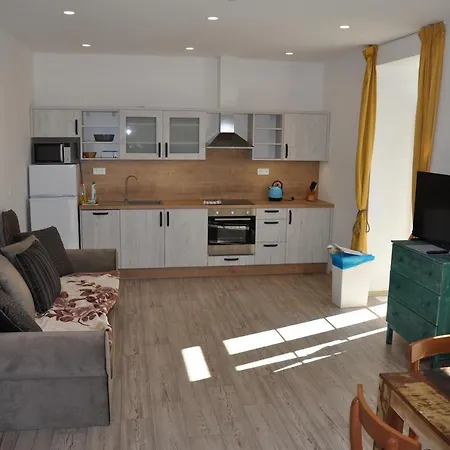 Apartment Pod Marianskymi Schody Albrechtice v Jizerskych horach