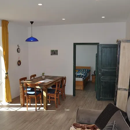 Apartment Pod Marianskymi Schody *